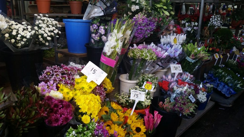 Machne Yehuda market flowers stand