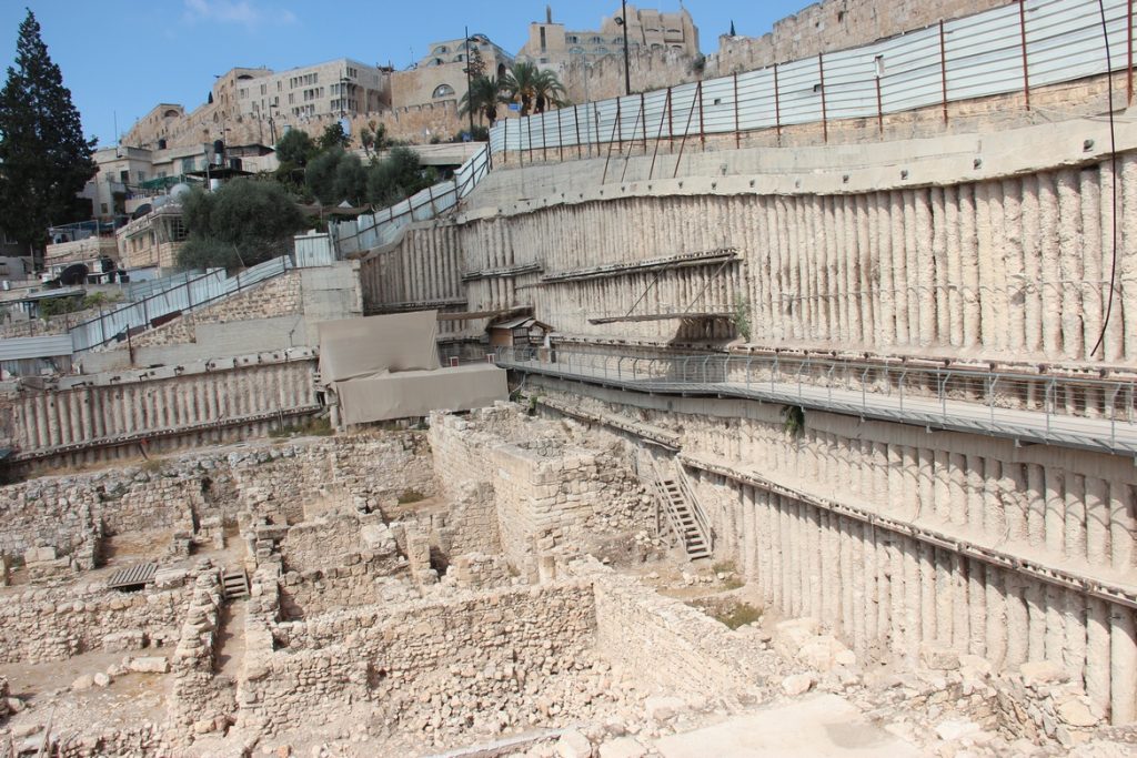 Givati parking lot digging